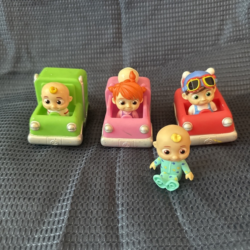 Lot of 3 CoComelon Push Cars JJ, Tom Tom, Yo Yo – Moonbug 2020 Jazwares + Figure